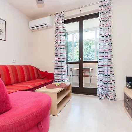 Apartman Dragica Apartment