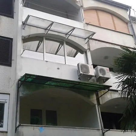 Apartman Dragica Apartment *
